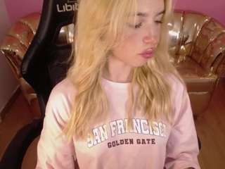 alina-lee-t Live Webcam on CamSoda