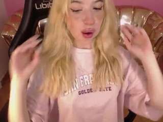alina-lee-t Live Webcam on CamSoda