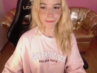 alina-lee-t Live Webcam on CamSoda