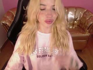 alina-lee-t Live Webcam on CamSoda