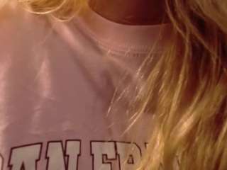 Alina-Lee-T