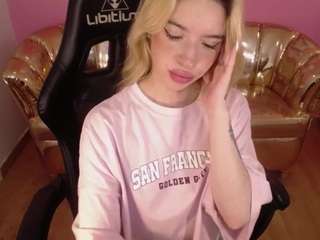 alina-lee-t Live Webcam on CamSoda