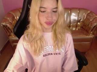  alina-lee-t chat room