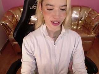 alina-lee-t