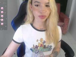 alina-lee-t Live Webcam on CamSoda