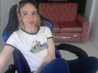 alina-lee-t
