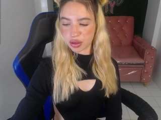 alina-lee-t