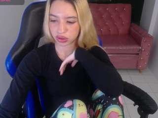 alina-lee-t Live Webcam on CamSoda