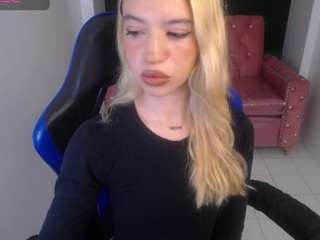 alina-lee-t Live Webcam on CamSoda