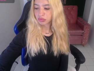 Alina-Lee-T