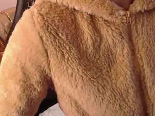 alina-lee-t webcam