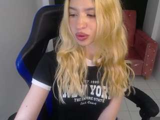 alina-lee-t webcam