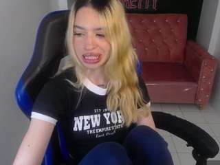 alina-lee-t webcam
