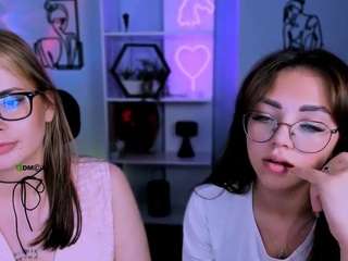 danna-li Live Webcam on CamSoda
