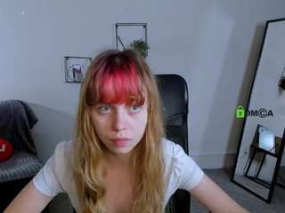 dina-sparks webcam