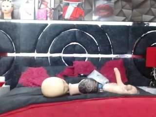 Dieses Model ist jetzt live. emmamorgan-kh