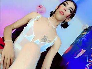 ivannaortizz webcam model