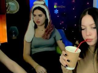 lily-morty's CamSoda show and profile