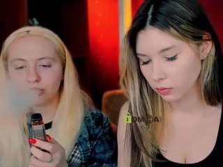 le modèle lily-morty est en webcam porno dans un show sur le site camsoda, il possède les tags suivants: anal toys,public,lean,lingerie,massage,naked,nature,normal,oil,orgasm,pov,sex toys,hairy pussy,sexy,skinny,smoking,solo,spanking,squirter,strip