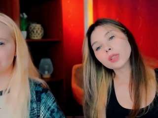 lily-morty live cam profile