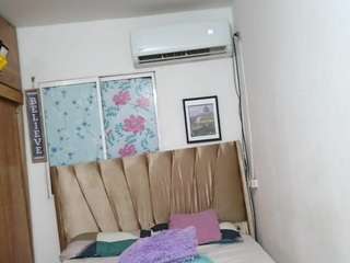 lulu-evanss webcam