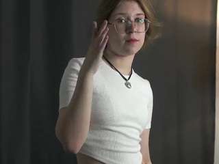 madalinezawasky webcam
