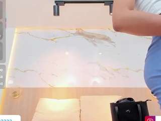 valirya-devote Live Webcam on CamSoda