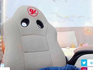 valirya-devote camsoda