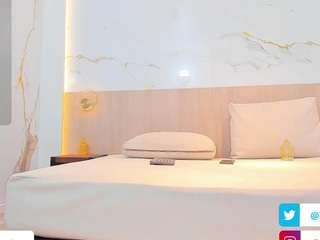 valirya-devote Live Webcam on CamSoda