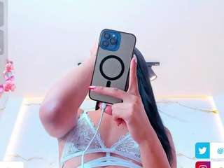 valirya-devote webcam