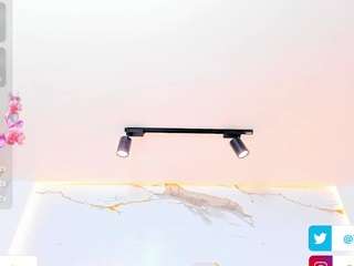 valirya-devote webcam