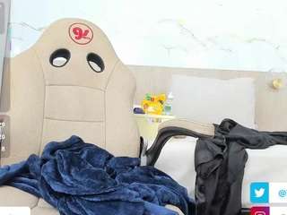 valirya-devote Live Webcam on CamSoda