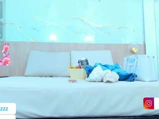 valirya-devote's CamSoda show and profile