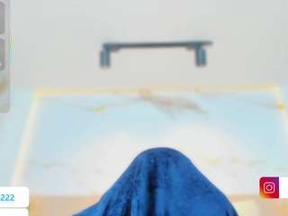 valirya-devote webcam