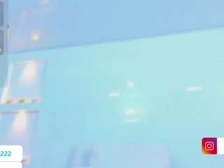 valirya-devote webcam