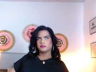 le modèle zoe-hecate est en webcam porno dans un show sur le site camsoda, il possède les tags suivants: anal toys,average,tattoos,smoking,orgasm,mistress,lean,gray eyes,gape,english,ejaculation,drinking,dirty talk,cumshot,colombia,bondage,black hair,big tits,hd,latina