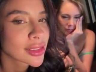  scarletbenz chat room