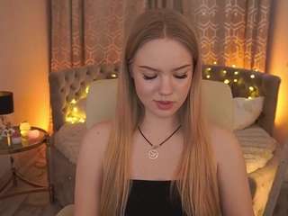 celestenoirr's CamSoda show and profile