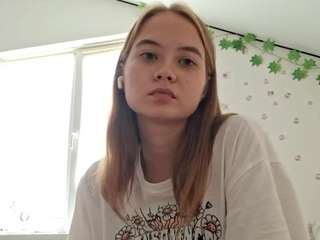 eugenesabha Live Webcam on CamSoda