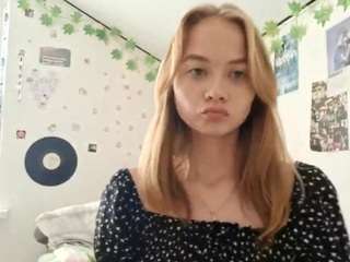 eugenesabha Live Webcam on CamSoda