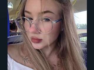 jany-wow camsoda