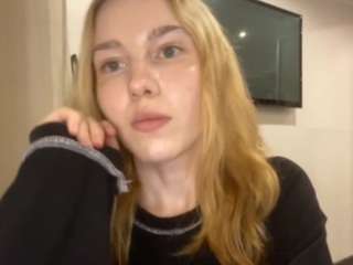 joanapatient webcam model