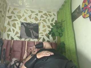  kazsandrah chat room