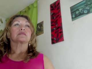 kazsandrah Live Webcam on CamSoda