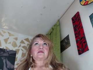 kazsandrah Live Webcam on CamSoda