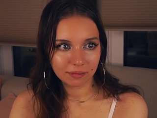 Discover letaareizaga from CamSoda