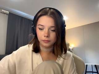 lucilatyssens Live Webcam on CamSoda