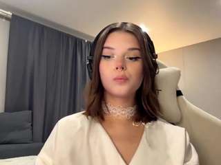 lucilatyssens Live Webcam on CamSoda
