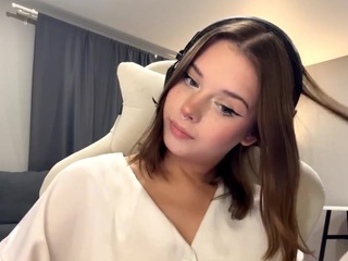 lucilatyssens Live Webcam on CamSoda