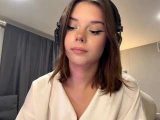lucilatyssens Live Webcam on CamSoda